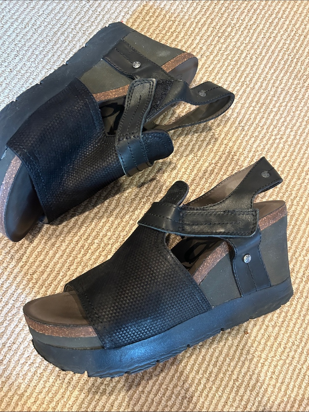 OTBT Waypoint Black canvas leather Women's Platform Sandal - Comfort Wedge 9